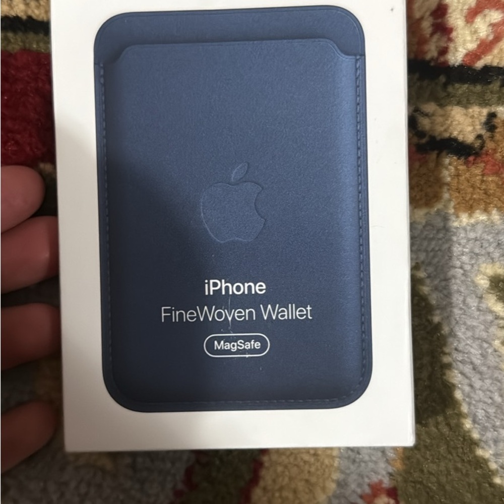 Apple iPhone FineWoven MagSafe Wallet - Navy